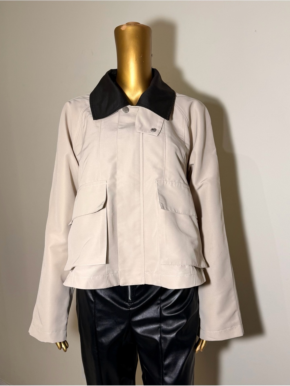 Steve Madden Men's Light Beige Shirt Jacket with Black Collar